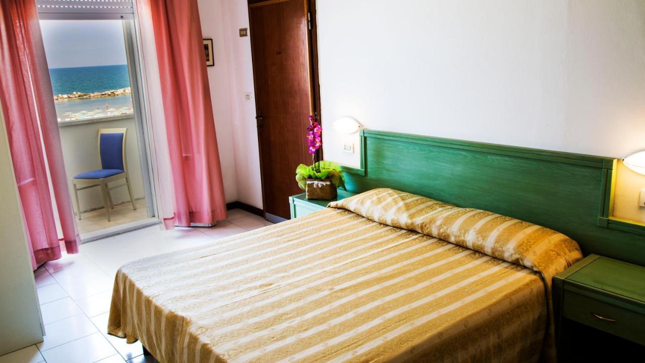 Hotel Villa Sole Resort Bellaria-Igea Marina Eksteriør billede