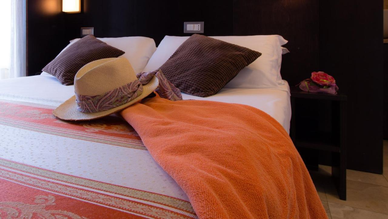Hotel Villa Sole Resort Bellaria-Igea Marina Eksteriør billede